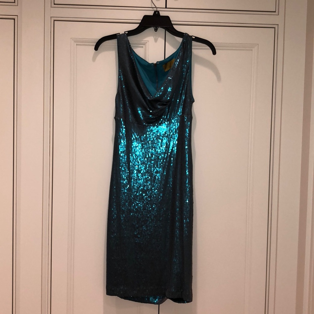 Nicole Miller elegant sequined dress size 4
